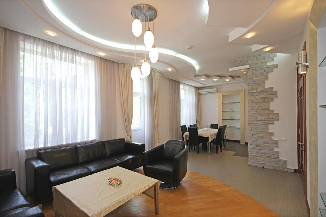 Прекрасная 4-Ех Комнатная Квартира В Самом Центре Yerevan Luaran gambar